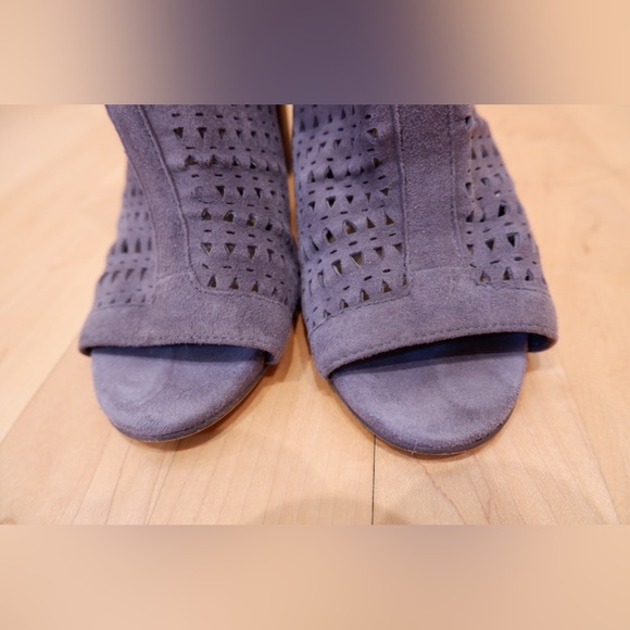 Vince Camuto Grey Cranita Booties - Picture 6 of 9